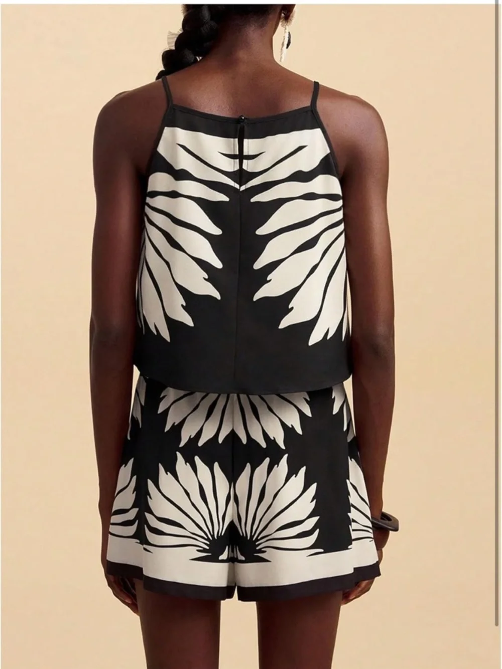 Black & White Floral Print Two-Piece Set- XS - Picture 4 of 8